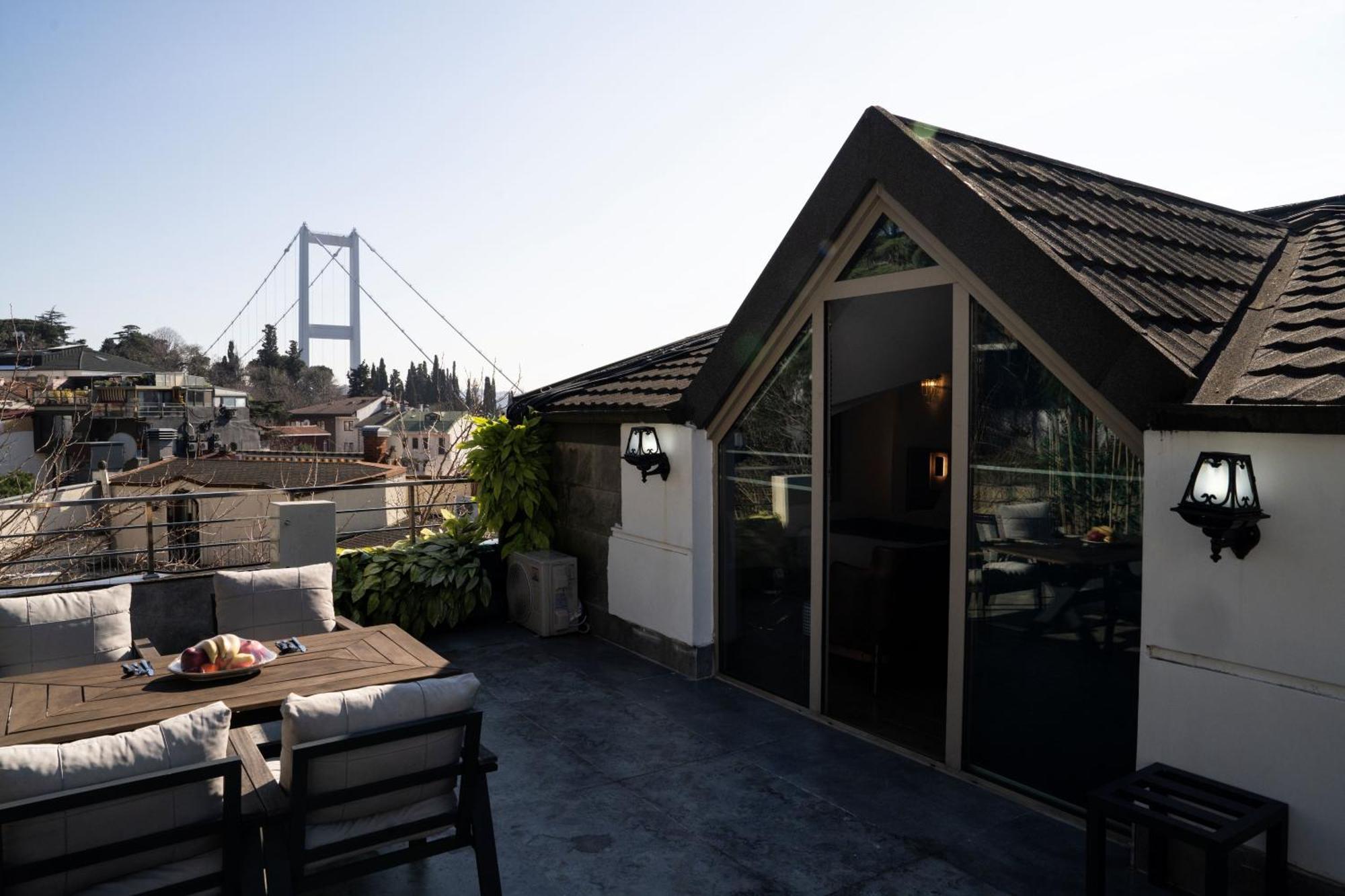 ホテル Mona Bosphorus イスタンブール エクステリア 写真
